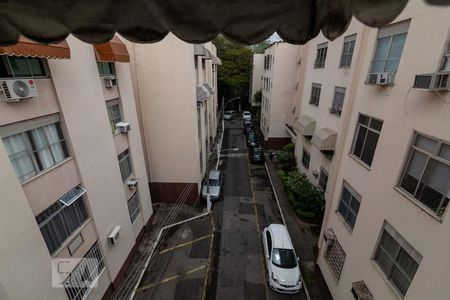 Vista do Quarto 1 de apartamento para alugar com 3 quartos, 58m² em Vila Isabel, Rio de Janeiro