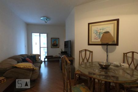 Sala de apartamento à venda com 2 quartos, 80m² em Parque Taboão, Taboão da Serra