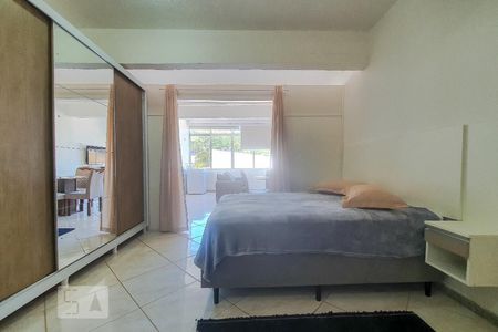 Quarto de apartamento para alugar com 1 quarto, 50m² em Alto Petrópolis, Porto Alegre