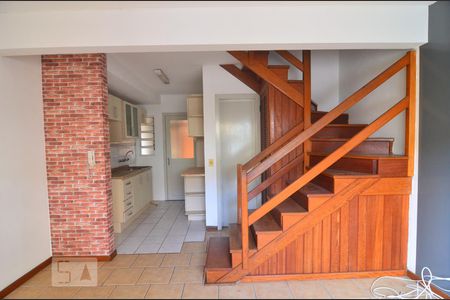 Sala de casa de condomínio à venda com 3 quartos, 78m² em Marechal Rondon, Canoas