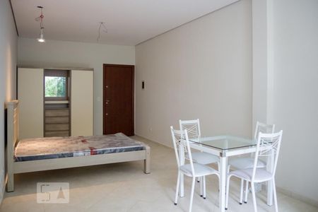 Quarto  de kitnet/studio para alugar com 1 quarto, 33m² em Barcelona, São Caetano do Sul