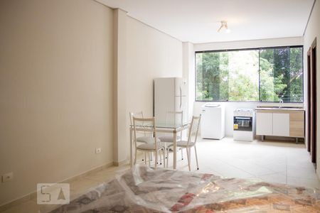 Quarto  de kitnet/studio para alugar com 1 quarto, 33m² em Barcelona, São Caetano do Sul