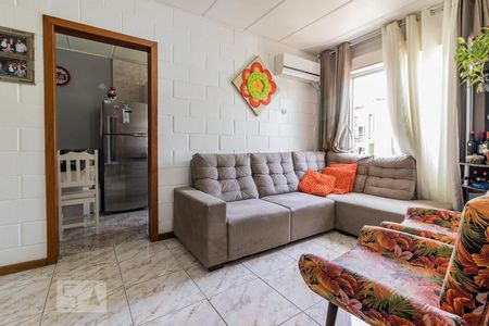 Sala de apartamento à venda com 2 quartos, 58m² em Vila Nova, Porto Alegre