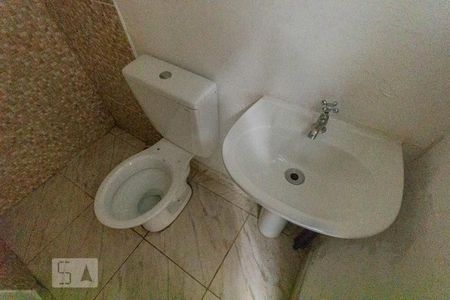 Banheiro de apartamento para alugar com 1 quarto, 37m² em Parque das Nações, Santo André