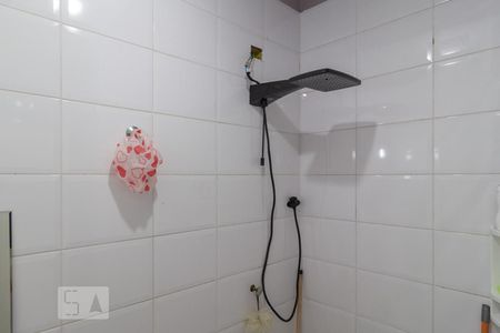 Banheiro de casa de condomínio à venda com 2 quartos, 70m² em Veloso, Osasco