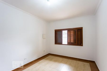 Quarto de casa para alugar com 4 quartos, 325m² em Presidente Altino, Osasco