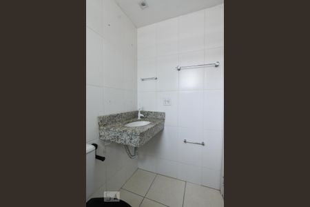 Banheiro de apartamento para alugar com 2 quartos, 50m² em Jardim Magnólia, Campinas