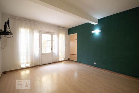 Sala de Estar de casa para alugar com 5 quartos, 130m² em Bonfim, Osasco