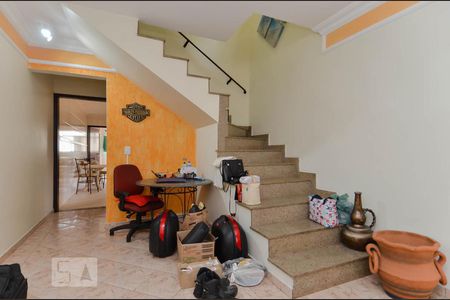 Sala de casa para alugar com 3 quartos, 150m² em Jardim Tranqüilidade, Guarulhos