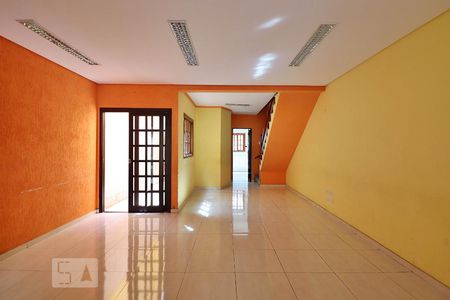 Sala de casa para alugar com 5 quartos, 304m² em Vila Camilopolis, Santo André