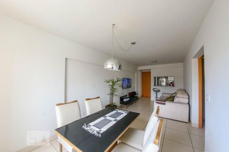 Sala de apartamento à venda com 2 quartos, 68m² em Nova Suíssa, Belo Horizonte