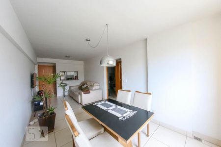 Sala de apartamento à venda com 2 quartos, 68m² em Nova Suíssa, Belo Horizonte