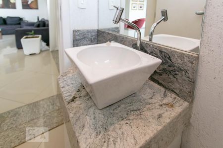 Lavabo de casa de condomínio à venda com 4 quartos, 380m² em Paquetá, Belo Horizonte