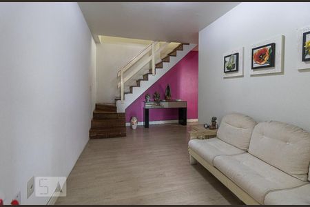 Sala de apartamento para alugar com 3 quartos, 156m² em Passo da Areia, Porto Alegre