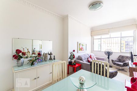 Sala de apartamento para alugar com 2 quartos, 90m² em Icaraí, Niterói