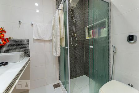 Banheiro de apartamento para alugar com 2 quartos, 90m² em Icaraí, Niterói