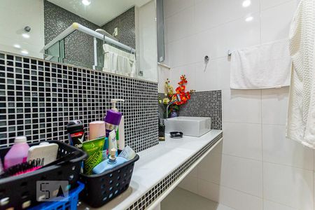 Banheiro de apartamento para alugar com 2 quartos, 90m² em Icaraí, Niterói