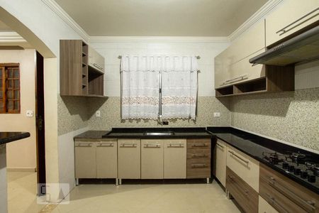 Cozinha de casa para alugar com 2 quartos, 95m² em Santa Maria, Osasco