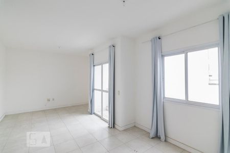 Sala de casa de condomínio à venda com 3 quartos, 200m² em Vila Valparaíso, Santo André