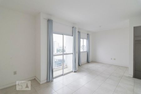 Sala de casa de condomínio à venda com 3 quartos, 200m² em Vila Valparaíso, Santo André