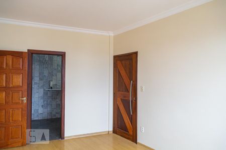 Sala de apartamento para alugar com 3 quartos, 92m² em Floresta, Belo Horizonte