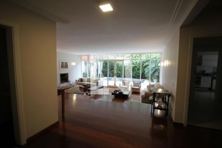 Sala de casa para alugar com 4 quartos, 400m² em Jardim Marajoara, São Paulo