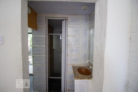 Banheiro de kitnet/studio à venda com 1 quarto, 30m² em Recreio dos Bandeirantes, Rio de Janeiro