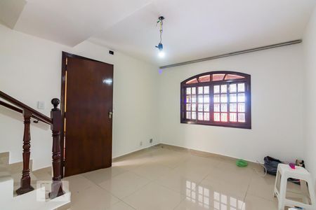 Sala de casa para alugar com 2 quartos, 160m² em Cidade das Flores, Osasco