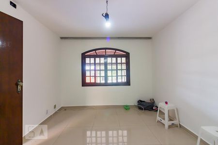 Sala de casa para alugar com 2 quartos, 160m² em Cidade das Flores, Osasco