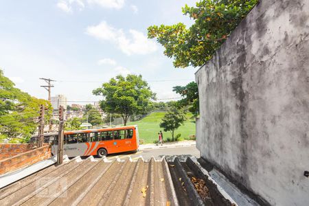 Vista de casa para alugar com 2 quartos, 160m² em Cidade das Flores, Osasco