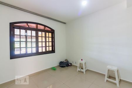 Sala de casa para alugar com 2 quartos, 160m² em Cidade das Flores, Osasco