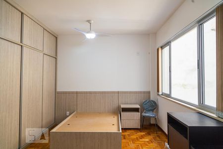 Sala/Quarto de apartamento para alugar com 1 quarto, 32m² em Centro, Belo Horizonte