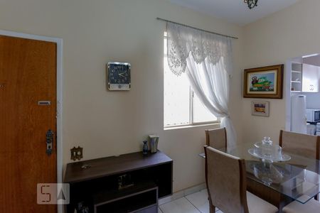 Sala de apartamento para alugar com 2 quartos, 53m² em São Lucas, Belo Horizonte