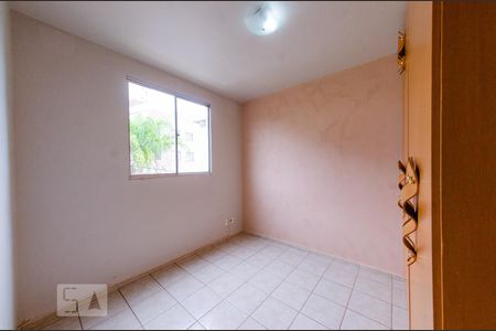 Quarto 2 de apartamento para alugar com 2 quartos, 60m² em Caiçaras, Belo Horizonte