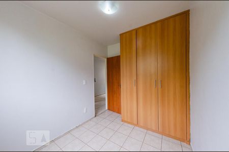 Quarto 1 de apartamento para alugar com 2 quartos, 60m² em Caiçaras, Belo Horizonte