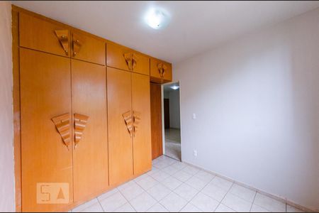 Quarto 2 de apartamento para alugar com 2 quartos, 60m² em Caiçaras, Belo Horizonte