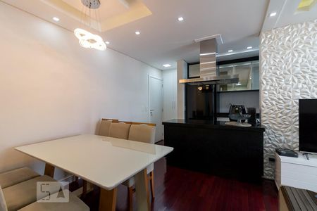 Sala de apartamento para alugar com 2 quartos, 68m² em Jardim Flor da Montanha, Guarulhos