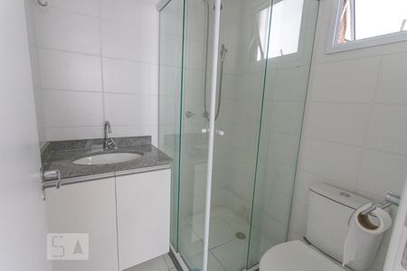 Banheiro do Quarto 1 - suite  de apartamento para alugar com 3 quartos, 62m² em Centro, Diadema