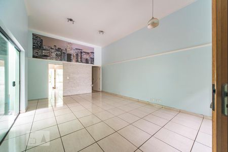 Sala de casa para alugar com 3 quartos, 300m² em Silveira, Santo André