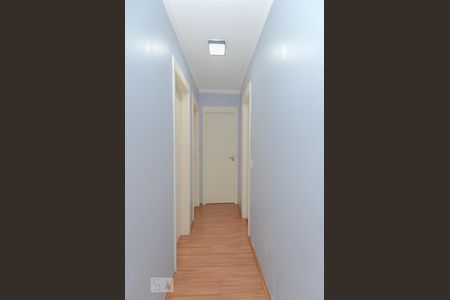 Corredor Quartos de apartamento à venda com 3 quartos, 54m² em Vila Venditti, Guarulhos