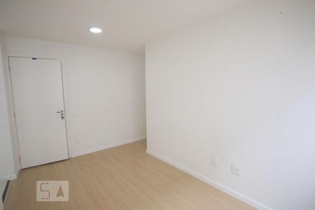 Sala de apartamento à venda com 2 quartos, 43m² em Pechincha, Rio de Janeiro