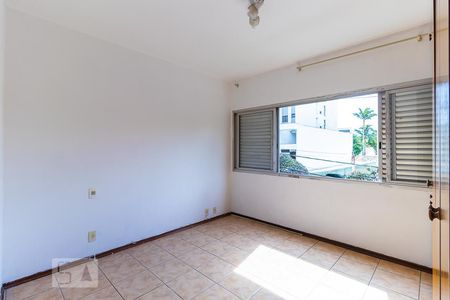 Quarto da suíte de apartamento para alugar com 1 quarto, 40m² em Cambuí, Campinas