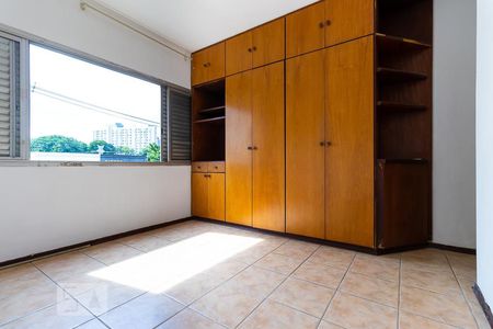 Quarto da suíte de apartamento para alugar com 1 quarto, 40m² em Cambuí, Campinas