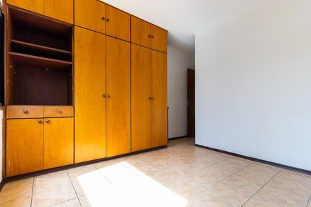 Quarto da suíte de apartamento para alugar com 1 quarto, 40m² em Cambuí, Campinas