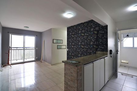 Sala de apartamento para alugar com 3 quartos, 66m² em Vila Metalurgica, Santo André