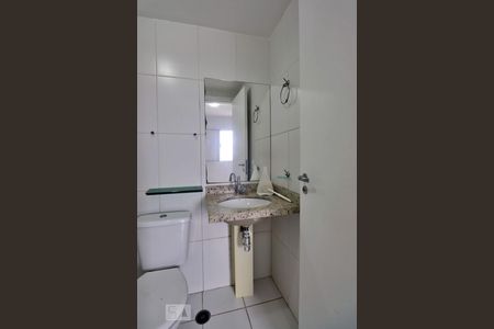 Banheiro da Suíte de apartamento para alugar com 3 quartos, 66m² em Vila Metalurgica, Santo André