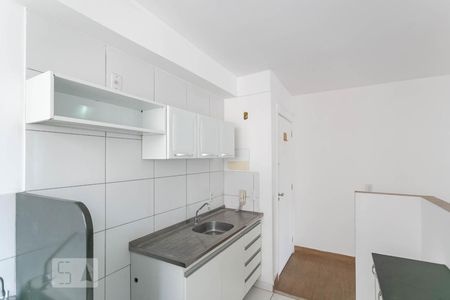 Cozinha de apartamento à venda com 2 quartos, 55m² em Planalto, Belo Horizonte