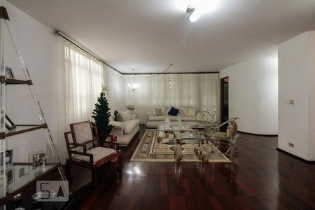 Sala de casa para alugar com 4 quartos, 300m² em Jardim Anália Franco, São Paulo