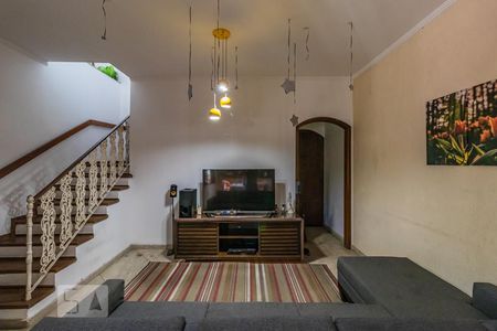 Sala de casa à venda com 4 quartos, 325m² em Jardim Iracema, Barueri