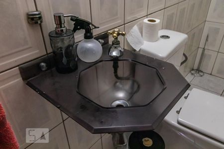 Detalhe do Lavabo de casa à venda com 4 quartos, 325m² em Jardim Iracema, Barueri